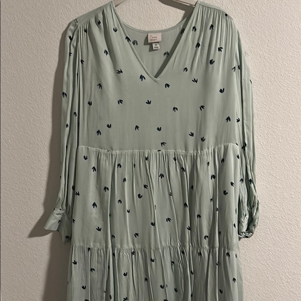 DRESS